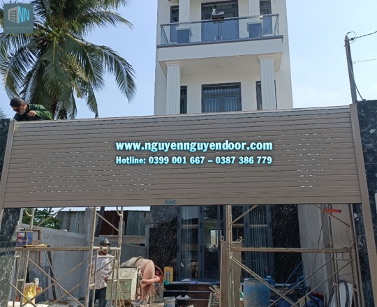 CÔNG TRÌNH CỬA CUỐN CÔNG NGHỆ ĐỨC NHÀ CHỊ THƯƠNG QUỐC LỘ 13