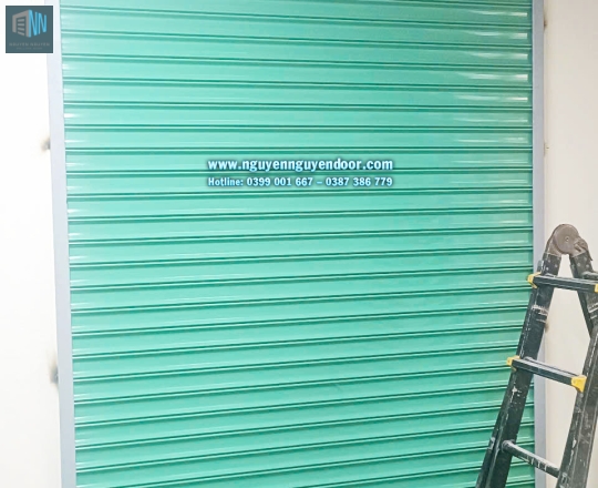 CỬA CUỐN KÉO TAY CÔNG NGHỆ ĐOÀI LOAN TẠI BÌNH CHIỂU THỦ ĐỨC