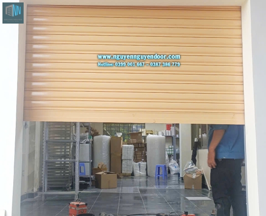 CỬA CUỐN KÉO TAY CÔNG NGHỆ ĐOÀI LOAN TẠI BÌNH CHIỂU THỦ ĐỨC