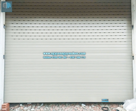 CỬA CUỐN KHE THOÁNG CÔNG NGHỆ ĐỨC TẠI ĐƯỜNG Ụ GHE 