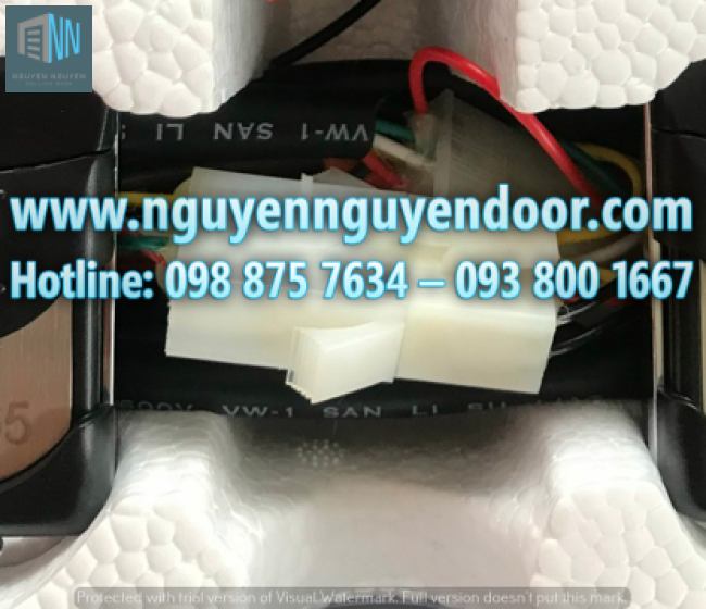 TAY ĐIỀU KHIỂN TỪ XA YH