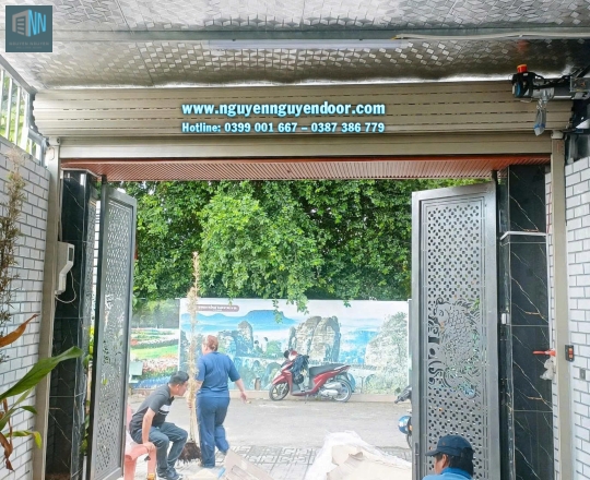 CỬA CUỐN CÔNG NGHỆ ĐỨC CHẾ ĐỘ KHE THOÁNG TẠI BÌNH CHIỀU