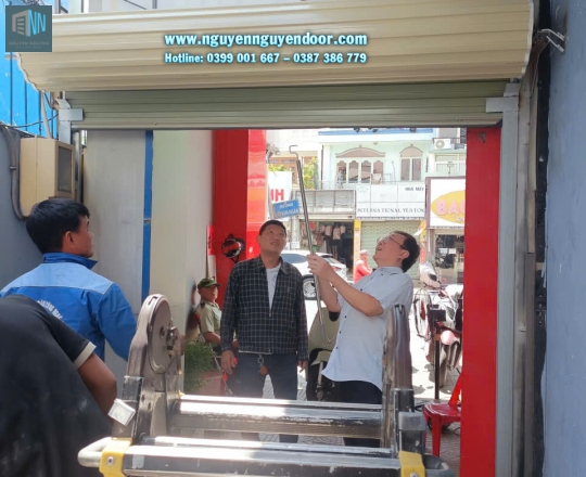 CỬA CUỐN TẤM LIỀN CÔNG NGHỆ ÚC TẠI VÕ VĂN NGÂN