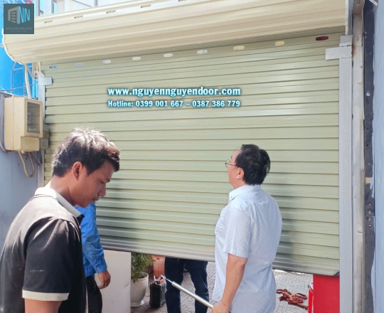 CỬA CUỐN TẤM LIỀN CÔNG NGHỆ ÚC TẠI VÕ VĂN NGÂN