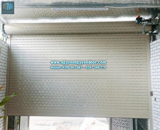 CỬA CUỐN CÔNG NGHỆ ĐỨC CHẾ ĐỘ KHE THOÁNG TẠI BÌNH CHIỀU