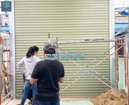 CỬA CUỐN TẤM LIÊN CÔNG NGHỆ ÚC VẬN HÀNH SIÊU NHẸ NHÀNG