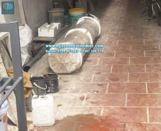 Nguyên Nguyễn Door không bán cửa rẻ nhất. Tụi em bán bộ cửa khiến khách hàng hài lòng nhất