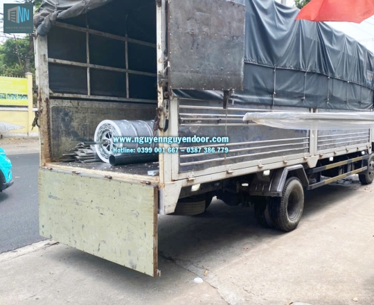 CỬA CUỐN TẤM LIỀN CÔNG NGHỆ ÚC TẠI LINH TRUNG THỦ ĐỨC