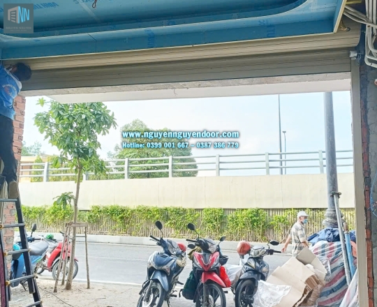 CỬA CUỐN LÁ BÍT CÔNG NGHỆ ĐỨC TẠI NHÀ GA T3