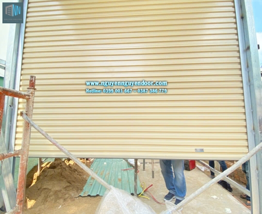 CỬA CUỐN TẤM LIÊN CÔNG NGHỆ ÚC VẬN HÀNH SIÊU NHẸ NHÀNG