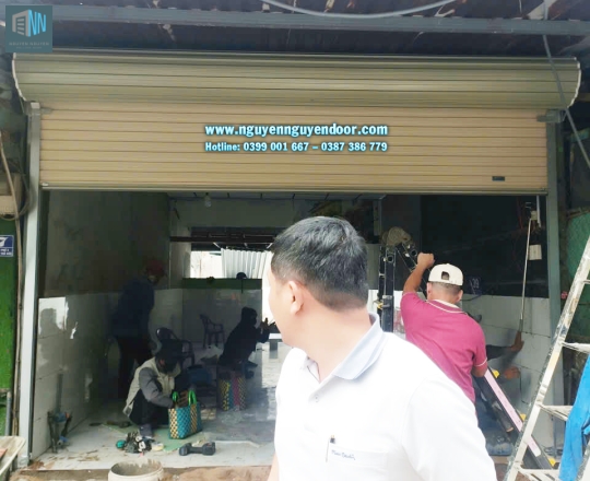 CỬA CUỐN TẤM LIỀN CÔNG NGHỆ ÚC TẠI ĐƯỜNG SỐ 17 LINH XUÂN THỦ ĐỨC